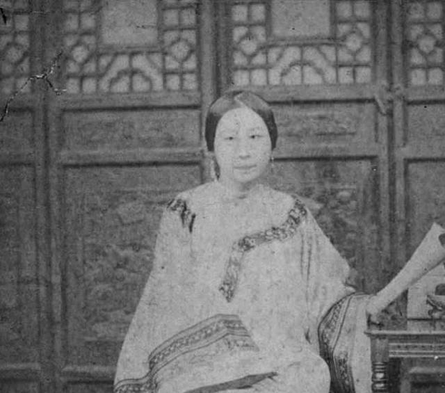 张爱玲他爹是张志沂,而张志沂的姥爷,会惊掉你的下巴!