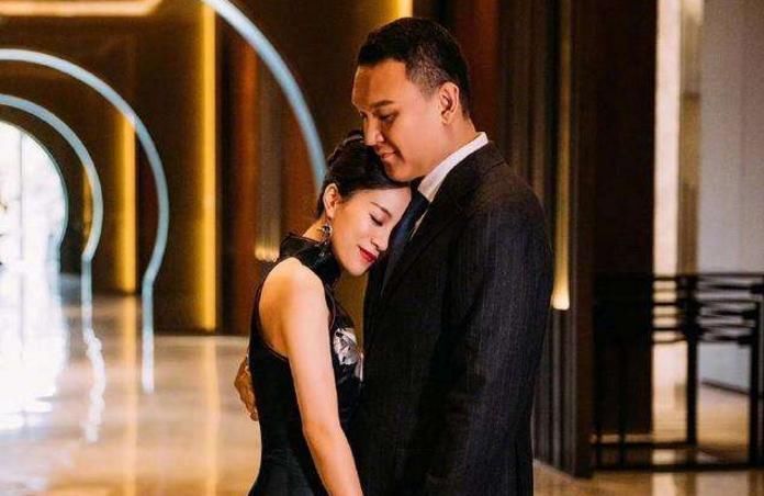 那个被中国好声音淘汰,却误打误撞嫁给爱奇艺总裁的女孩,如今过得怎样了?