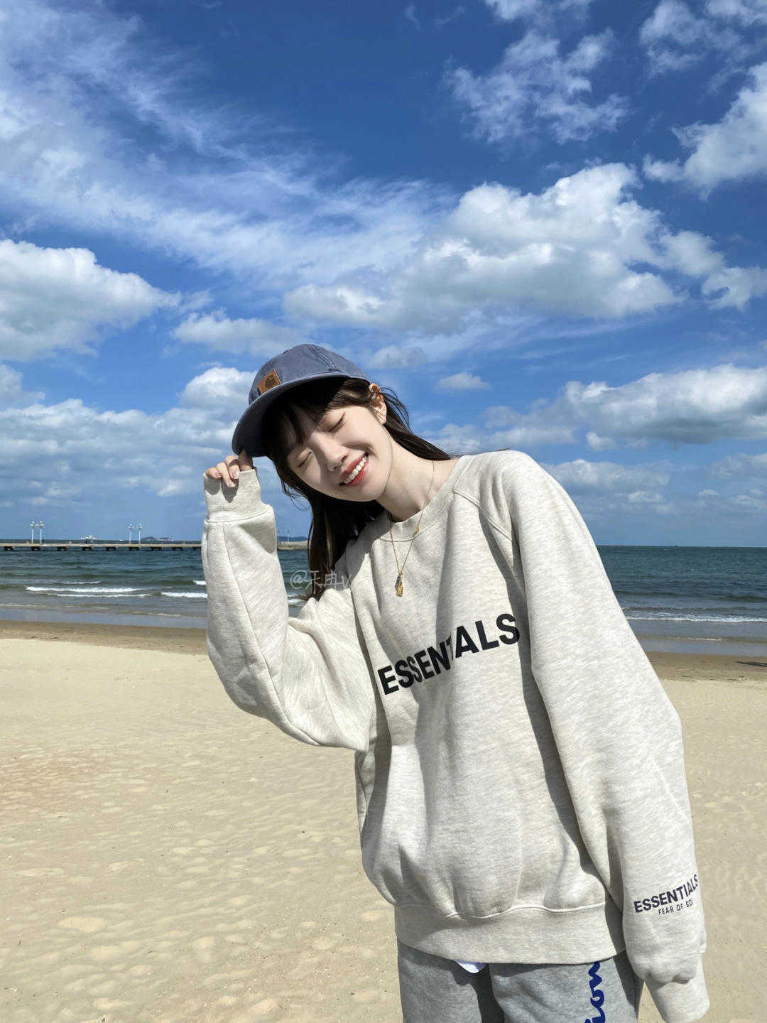 小白 “色彩小白”千万别错过燕麦灰,既有亮点又有辨识度,格调超大气