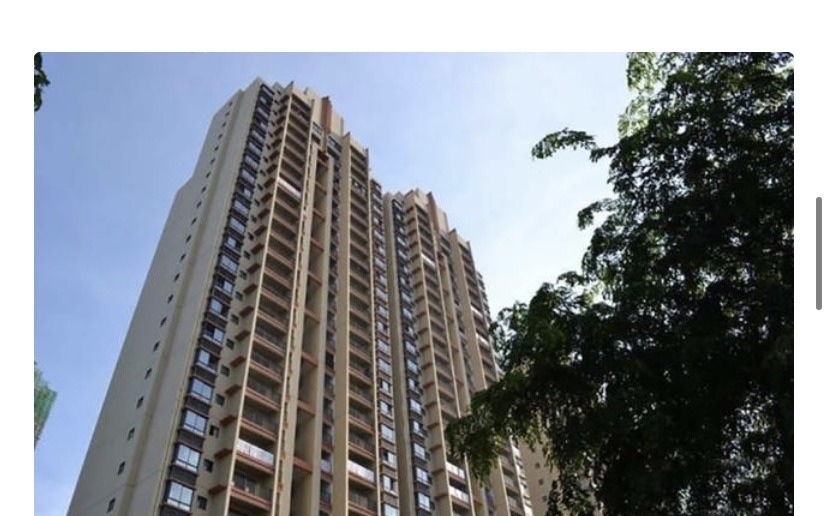 车站|老公为了贪图便宜,坚持买“边路房”,入住20天后气得我想搬家!