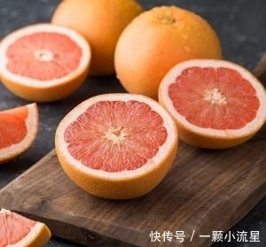 皱纹|女性不妨多吃此果,皮肤不干燥了,皱纹少了,肠道更健康