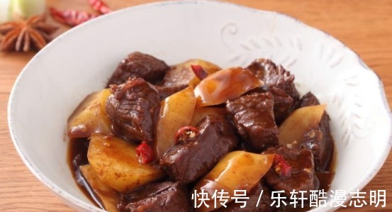 红萝卜|土豆炖肉一点也不难。 重点放在火候上。 学好了容易成功