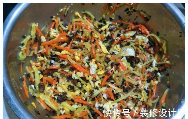 韭菜饺子|秋天做煎饺,韭菜靠边站,3菜混合调馅,又香又脆营养高