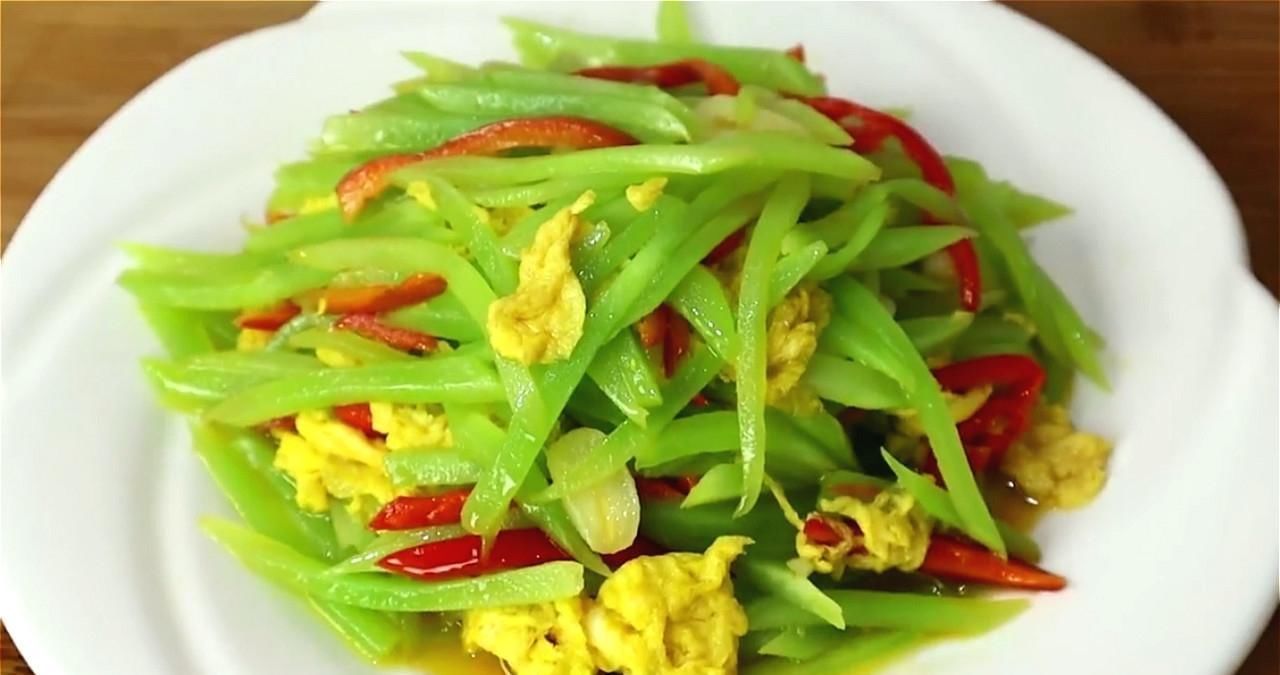 孩子|莴笋下饭的做法,我家三天两头就做,孩子每次都吃光,太香了