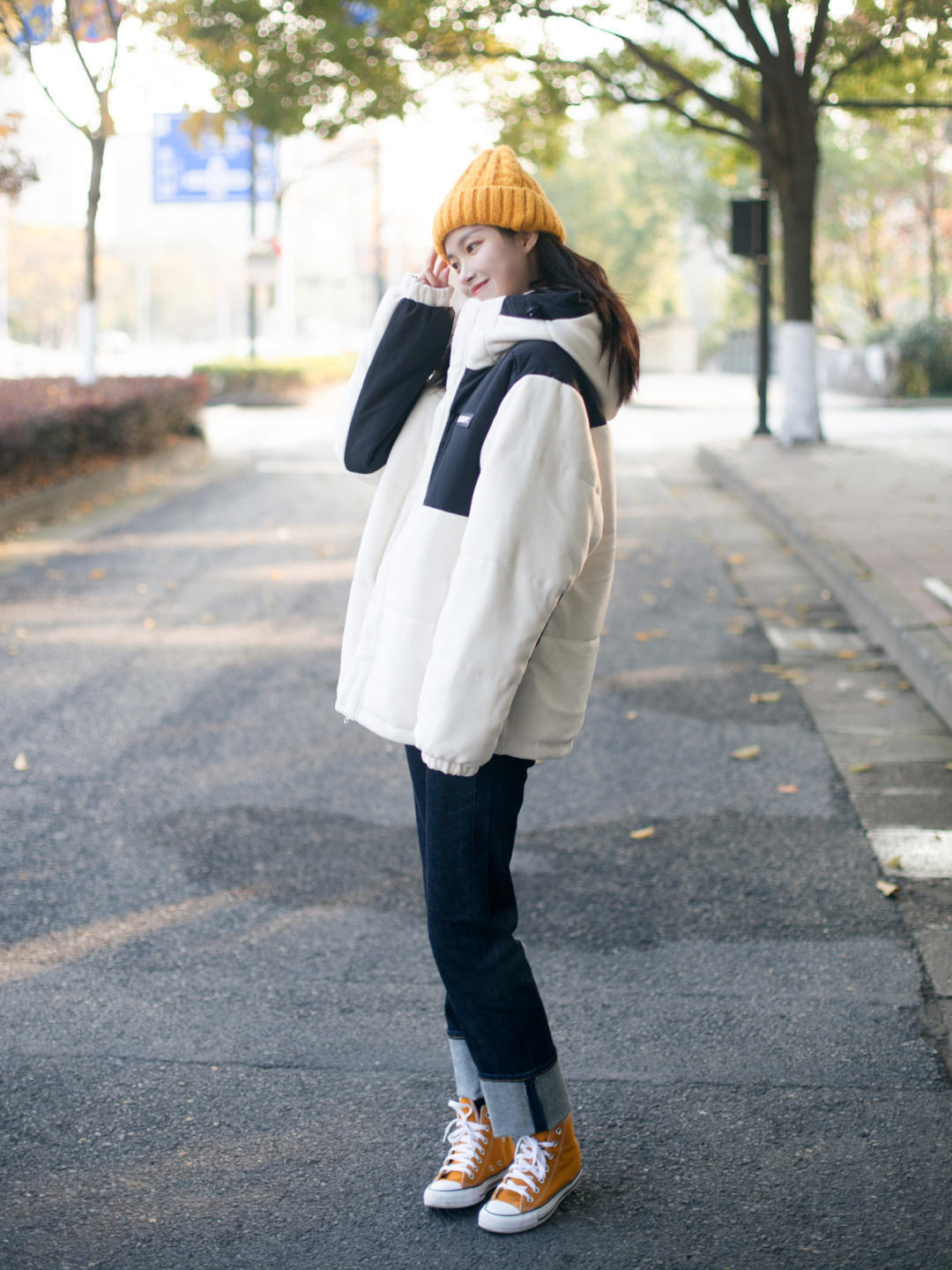 臃肿|觉得羽绒服臃肿?试试“棉服”吧,远比你想象中优雅高级