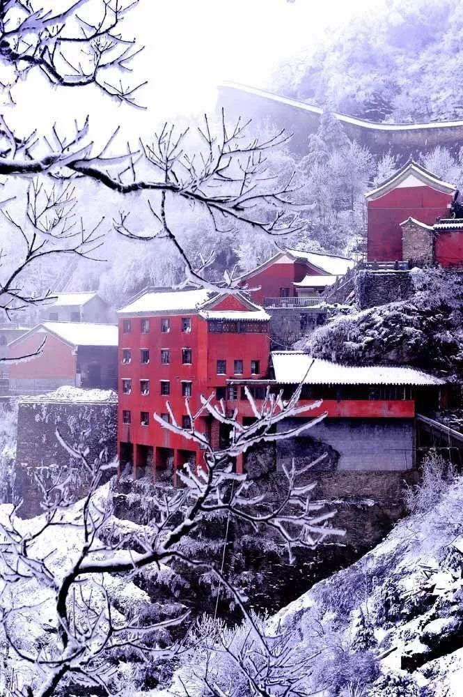 风雪|风雪武当山,仙境藏玄机!大雪封山时,道人、隐士都在干什么!