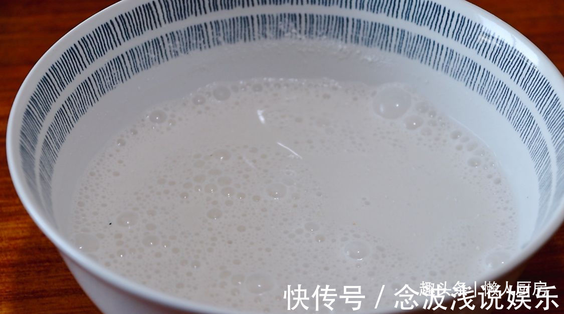 马蹄|这种马蹄糕卖3元多一斤，吃起来软软弹弹，里面脆脆的