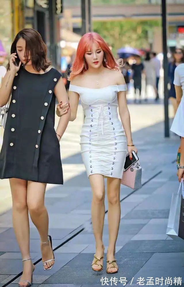 知性|白色的裙子怎么穿好看?一字肩连衣裙+高跟鞋,尽显优雅知性气质