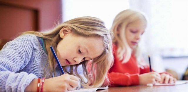 家长|如何帮助孩子告别自卑?家长学会这3招,轻松培养孩子自信心