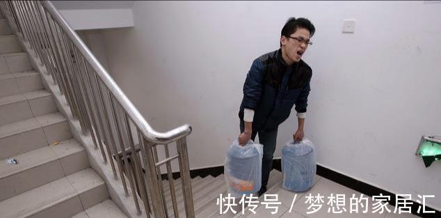 电梯|受够连廊房带来的痛苦，一家人坚持选楼梯房，入住后感觉真舒适！