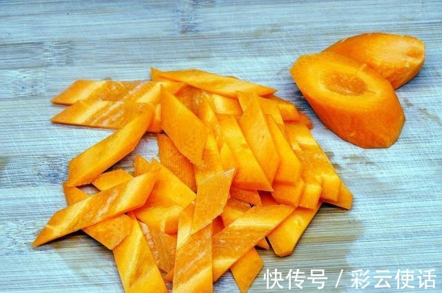 女性朋友|藏在身边的天然“玻尿酸”,女人可劲吃,抚平皱纹,比敷面膜管用!