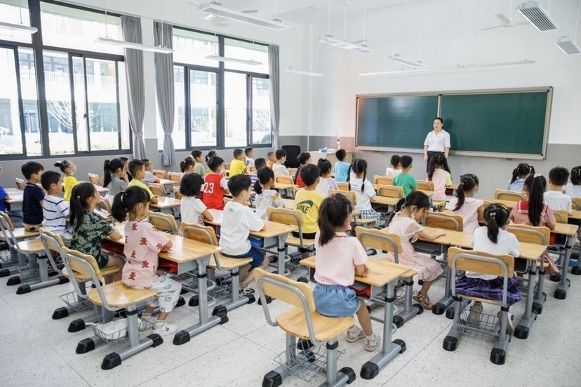 附属宁波实验学校|上海师范大学附属宁波实验学校新生“点亮智慧 梦想起航”