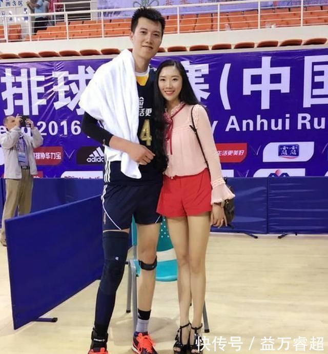 张常宁|35岁男排国手成为教练!与张常宁是亲兄妹,孩子的小名有特色