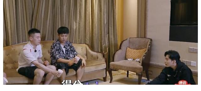 德云社|德云社杨九郎耍赖，气的王九龙要掀桌子，网友：就喜欢看他们内斗