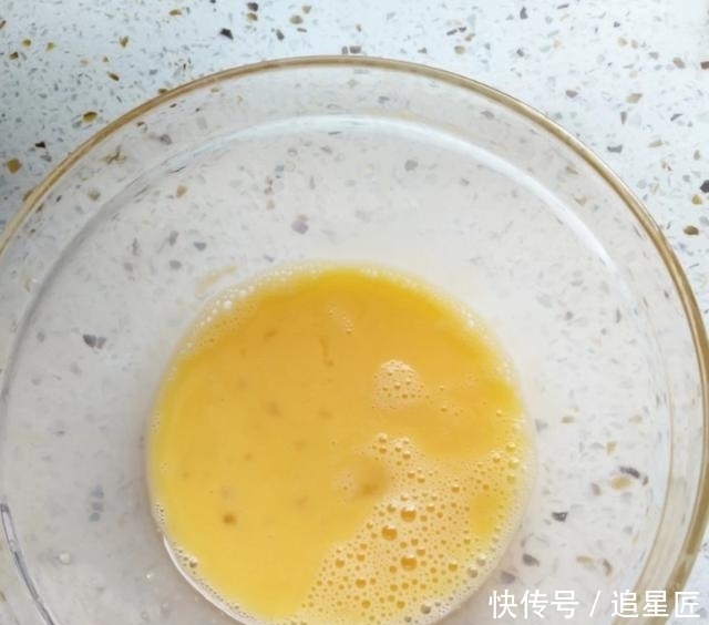 鸡蛋|鸡蛋还能做出这样的美食?邻居都来问秘方!