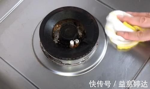 燃气灶|灶台上撒一把,不管多脏多油,都能擦得干净如新,好方法学会不亏