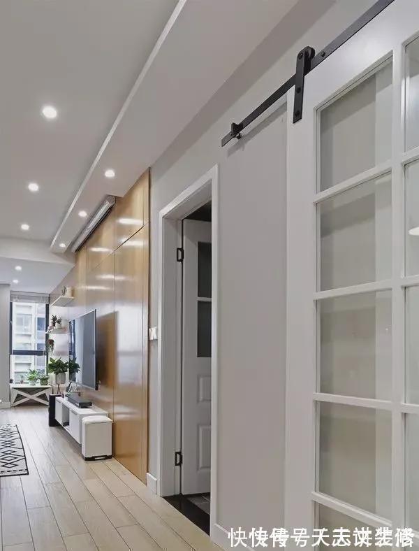 主卧室|55㎡的小户型竟然一点也不挤,主卧室还有个大衣帽间!