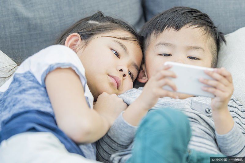 让孩子远离手机,家长关键是要做好以下几点,你做到了不?