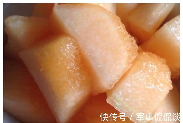 蔬菜|女性在怀孕时,有3种食物多吃会造成体内毒素累积,影响宝宝发育