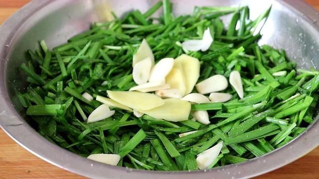 韭菜超好吃的做法，简单一做，开胃解馋，超级下饭，真过瘾