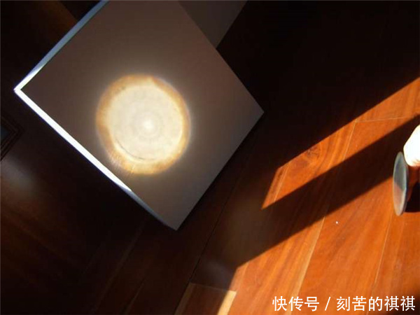 花纹展|民间发现一面“照妖镜”,反射影像让人惊奇,学者古代黑科技
