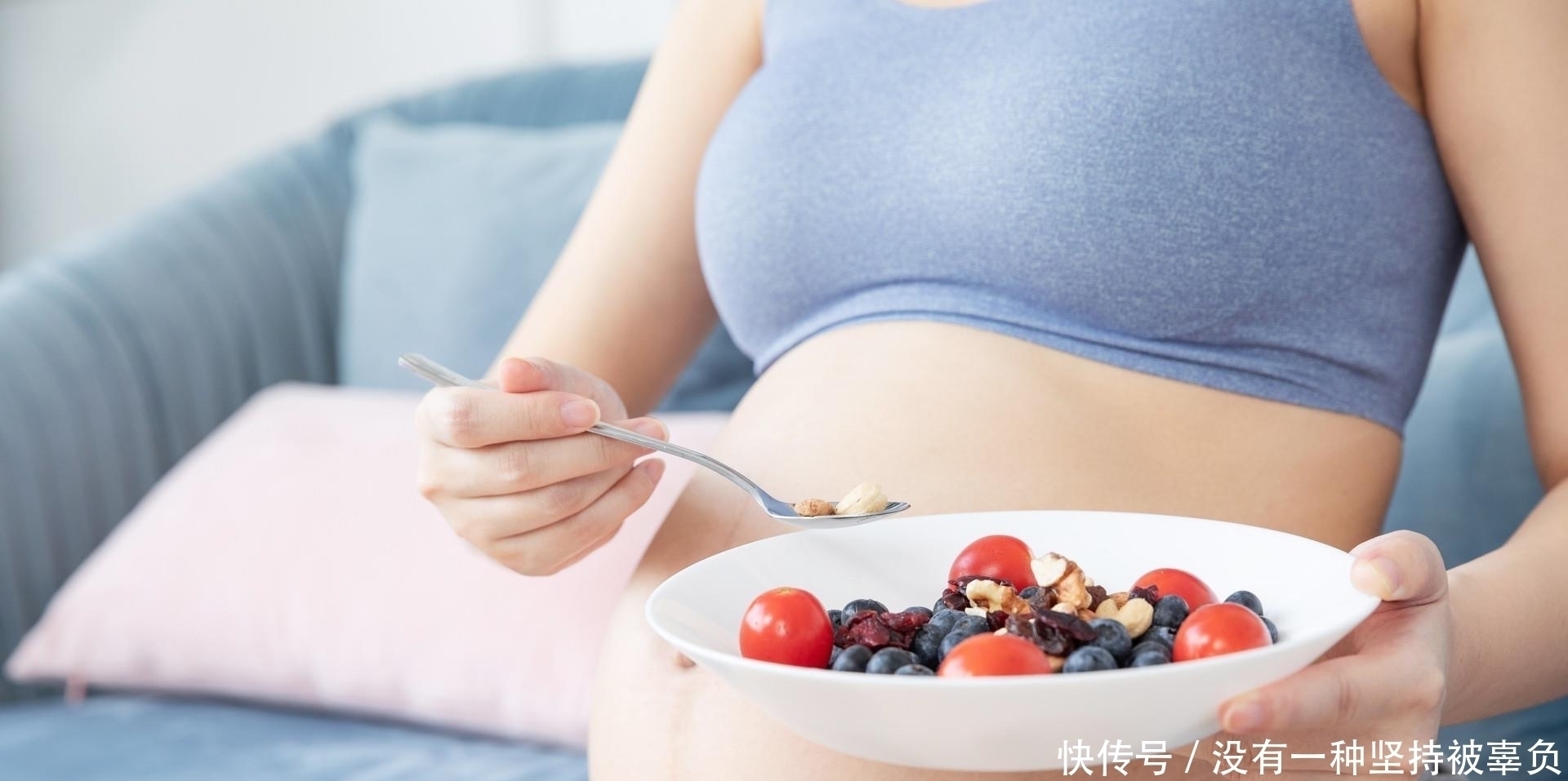 娜娜|年龄最小的孕妇,家长无所谓,医生怒斥:简直是胡闹