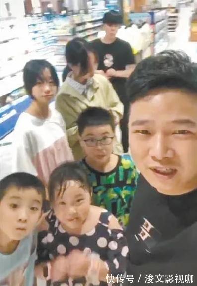 莫女士|“超强舅舅”带8个外甥过暑假火了,每顿6斤米,1月顶1年口粮