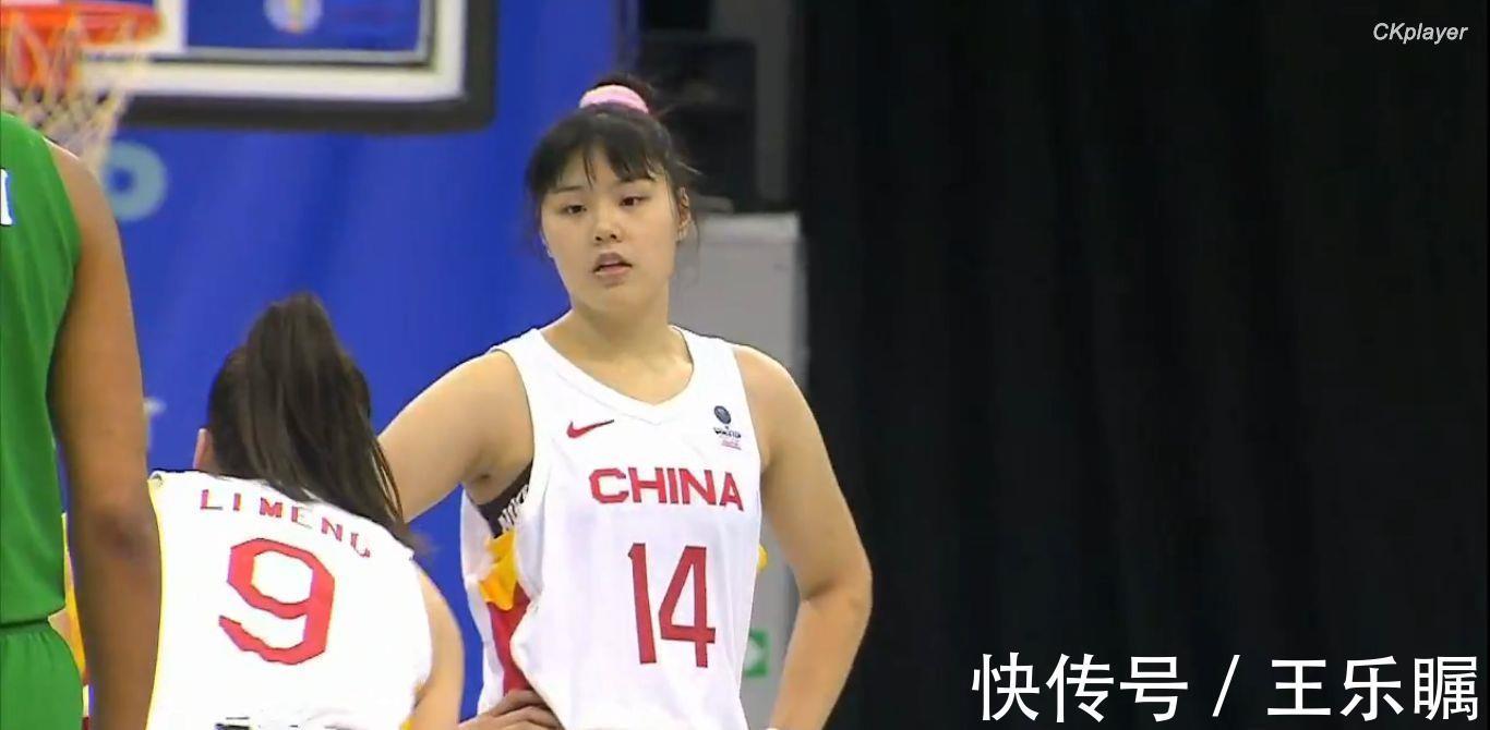 女篮|李梦三分开火高效砍分,李月汝雄霸篮下,中国女篮54-36尼日利亚