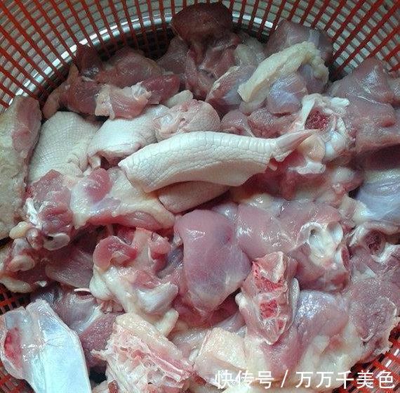 鸭子|给鸭去腥,不要用姜和酒!教你一个好方法,鸭肉鲜香十足,无腥味