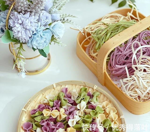 孩子挑食不爱吃饭，试试彩色蝴蝶面营养美味易消化，自己做真简单！