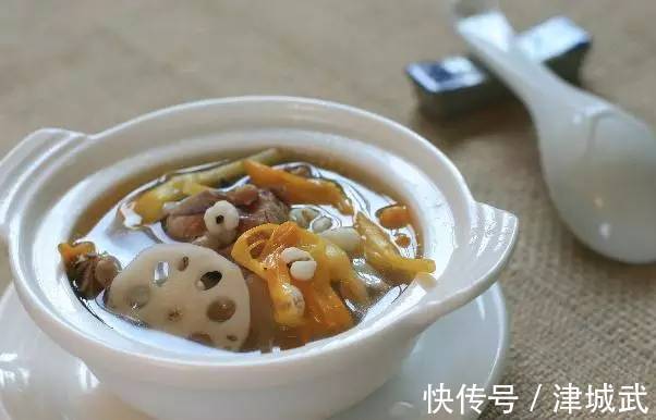 你确定你会煲鸡汤，这些材料你肯定没放，鸡汤做法集锦，自己煲的就是香！！