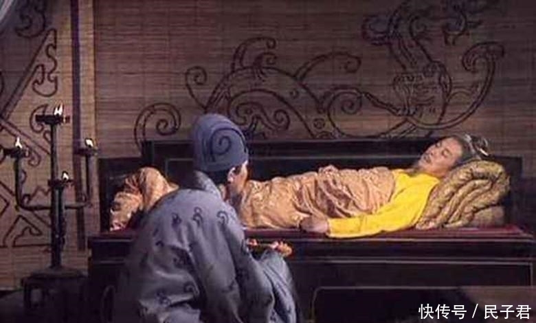 刘备|刘备临死前留下12个字,孔明若执行,三国历史或将改写