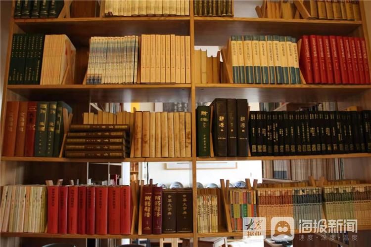 学者|保护文化遗产守好红色精神 知名历史文化学者张宙星向家乡捐赠大批珍贵文物