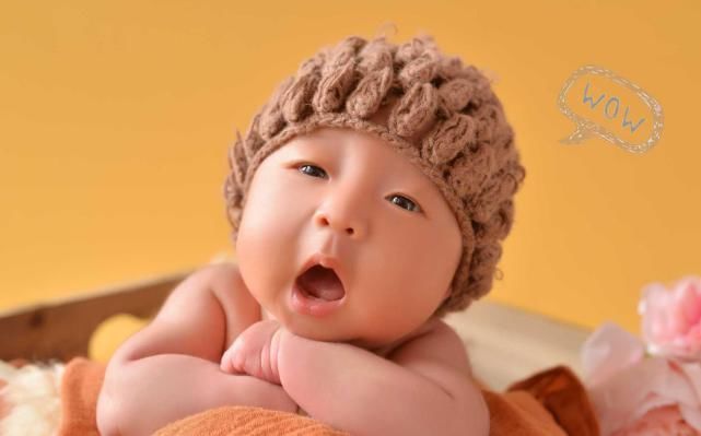 衣服|“满月照”成圈套,越来越多的父母往里跳,娃不哭闹却受罪