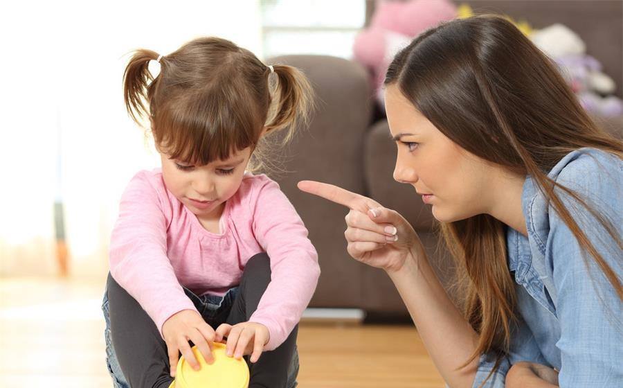 抽出|孩子的成长离不开父母的陪伴,但这些陪伴误区,父母应尽量避开