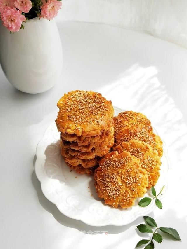 用玉米面做出来的酥饼,没有哪个小孩会不喜欢