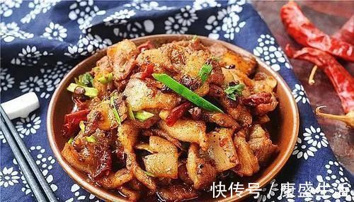 健康|高血脂最爱3种肉,若能做到忌口,血脂自己往下降,人健康10倍