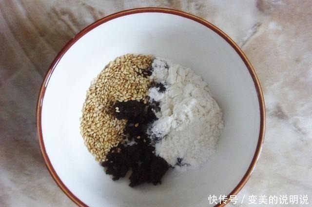 面团|早餐饼用它做,维E含量是普通面粉的十几倍,味道独特,孩子最爱