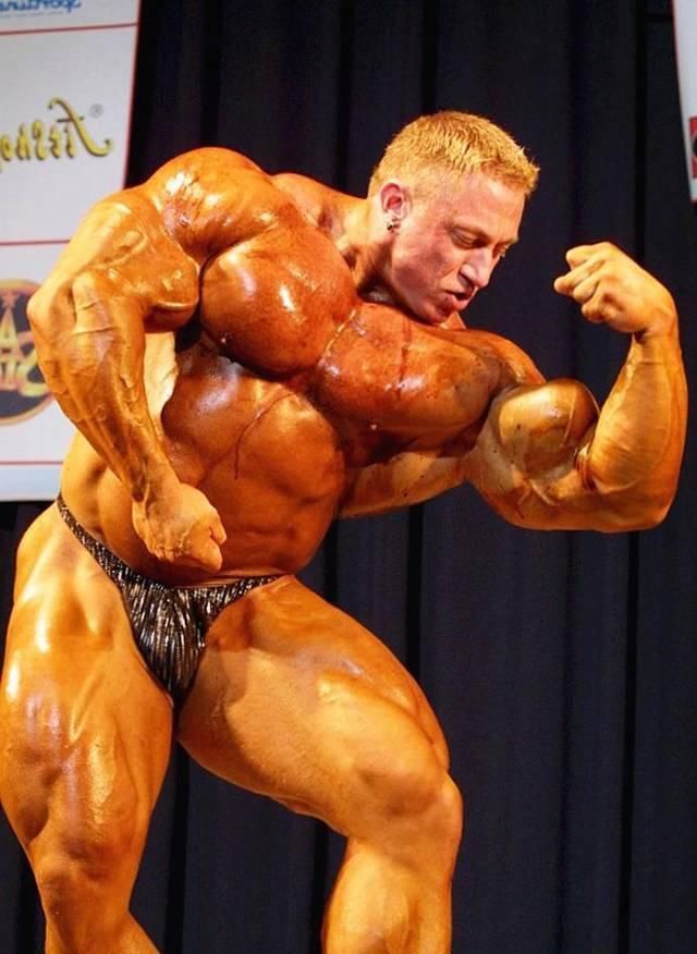 药物|5位沉迷于健美运动员，他们肌肉个个庞大，这样的身躯有意义吗？