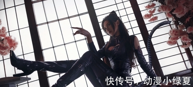 小舞|露兒大魔王COS的小舞来了,大方秀美腿,形象比动漫还好看