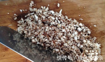 吃饺子|立秋后吃饺子，不吃此馅就太亏了，一顿吃两盘都不嫌多，还不长胖