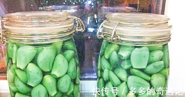 腌制|腌制腊八蒜,最忌讳直接放醋,多加1步,蒜又脆又香,隔天就翠绿!