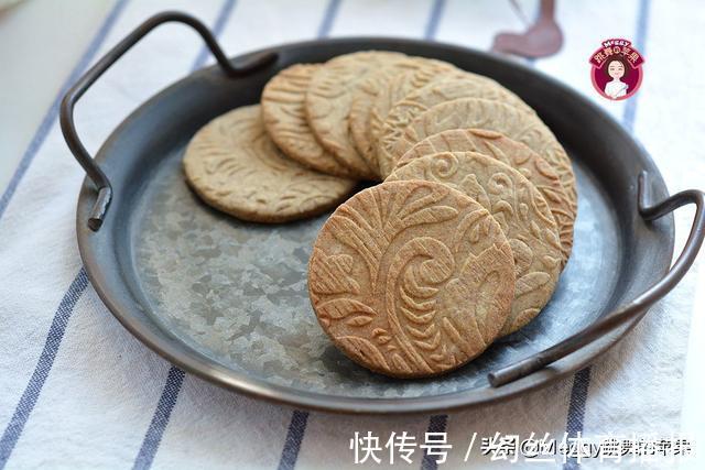 糖粉|教你个百搭饼干配方,粗粮杂粮全麦随意换,13分钟出炉酥香好吃