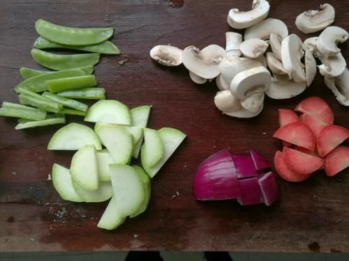 低脂又美味的鸡肉丸子，好吃不油腻，解馋下饭又不担心长胖