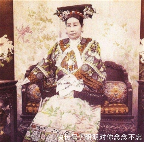 清亡|清亡后,皇室贵族都改了什么汉姓?他们离我们很近,那英是贵族后裔