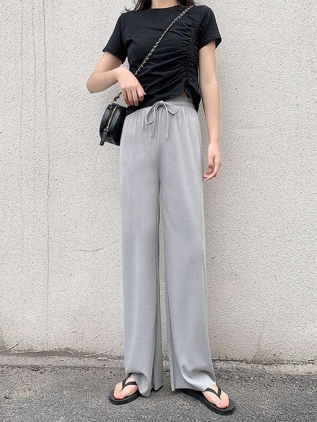 穿搭 穿衣讲究的中年女人,搭配有6个相似处,优雅减龄,美得很高级