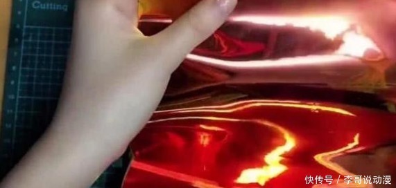 天行九歌|女网红自己制作焰灵姬cos服装,当看到成品后,漫迷:就三点?