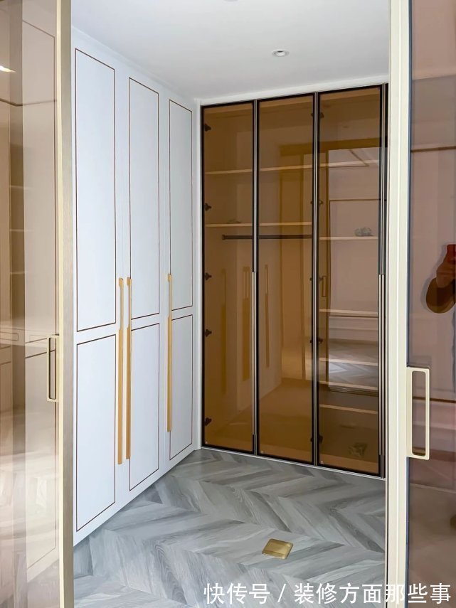 浅色系|148㎡复式轻奢设计,休闲区可以秒变家庭影院