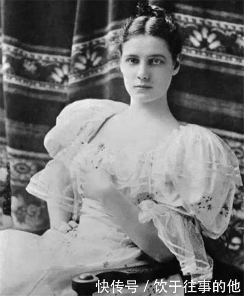 卧底|她装疯卧底精神病院,揭开医院折磨病人真相,10天后差点变精神病