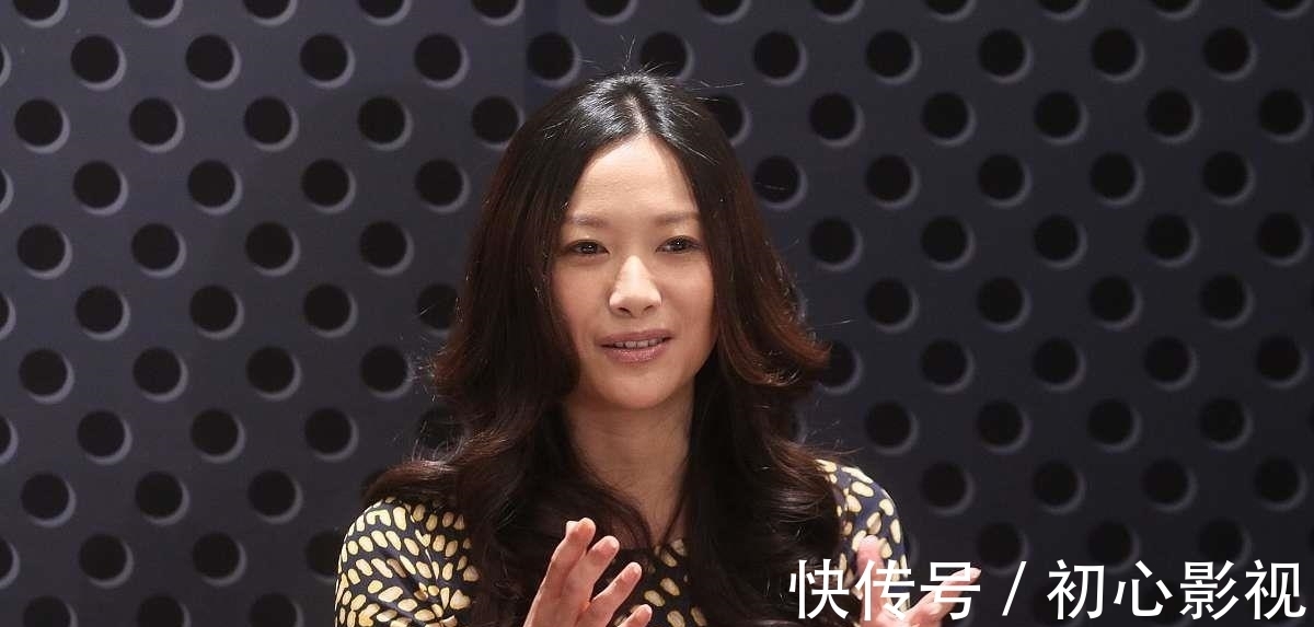 错别字!徐静蕾书法,28字古诗写错6字,还敢说“堪比专家”?